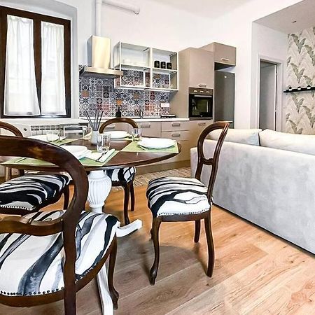 Luxury Stazione Centrale Elegante Loft Lejlighed Trieste Eksteriør billede