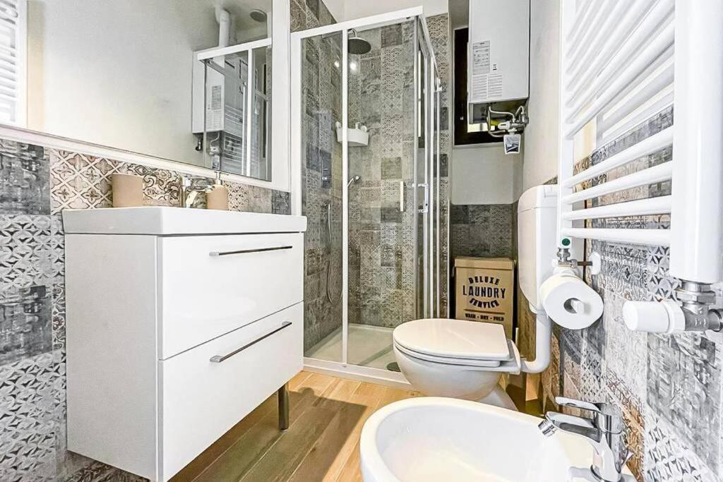 Luxury Stazione Centrale Elegante Loft Lejlighed Trieste Eksteriør billede