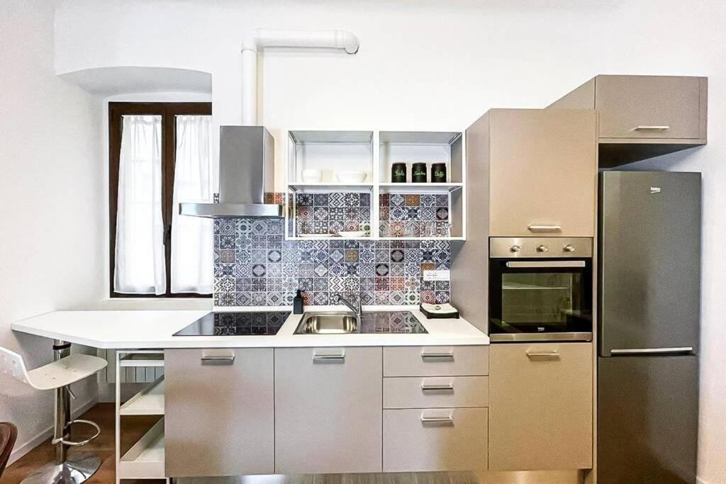 Luxury Stazione Centrale Elegante Loft Lejlighed Trieste Eksteriør billede